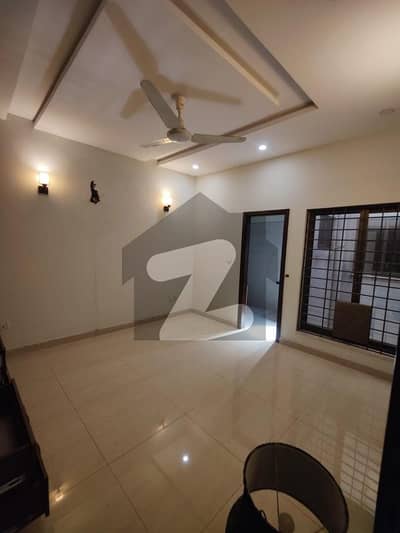 G9/1 Upper Portion 3 Bed 3 Bath