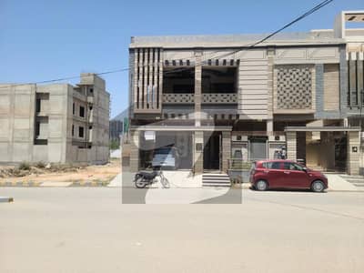 400 Yards Luxury Bungalow for Sale in Capital Society Ideal for Living & Investment