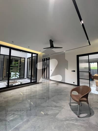 ڈی ایچ اے ڈیفینس فیز 5 ڈی ایچ اے ڈیفینس,اسلام آباد میں 5 کمروں کا 1 کنال مکان 2.0 لاکھ میں کرایہ پر دستیاب ہے۔