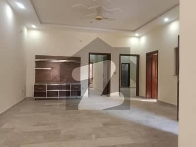 One Kanal House For Rent