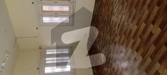 Near Sir Syed Uni Prime Location Spacious Bungalow Portion
