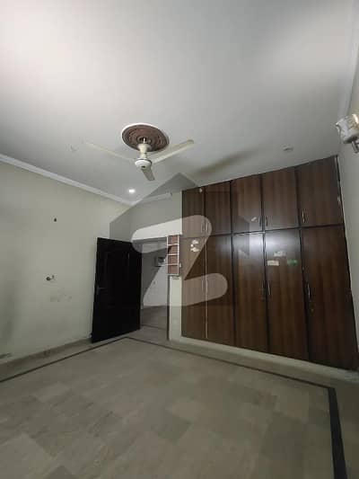 گلشنِ لاہور لاہور میں 2 کمروں کا 10 مرلہ زیریں پورشن 65.0 ہزار میں کرایہ پر دستیاب ہے۔