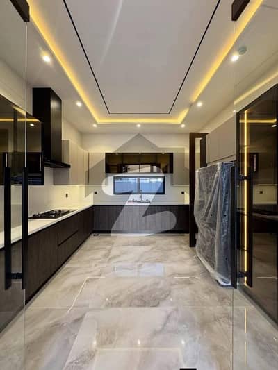 1 Kanal Upper Portion Is Available For Rent