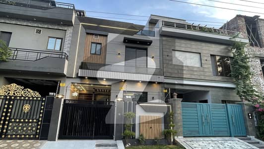 سینٹرل پارک ۔ بلاک اے1 سینٹرل پارک ہاؤسنگ سکیم,لاہور میں 4 کمروں کا 4 مرلہ مکان 1.95 کروڑ میں برائے فروخت۔