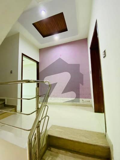 ڈریم گارڈنز ڈیفینس روڈ,لاہور میں 4 کمروں کا 3 مرلہ مکان 1.7 کروڑ میں برائے فروخت۔