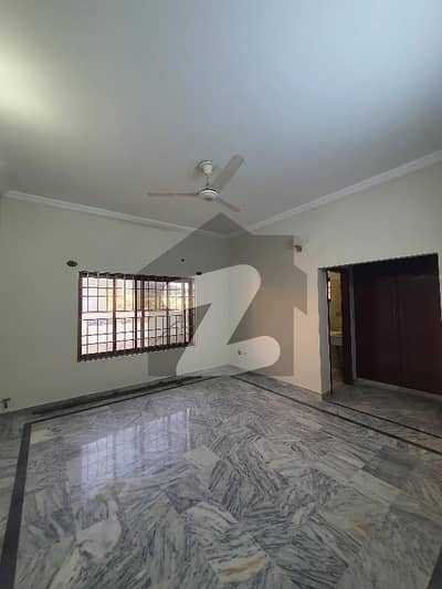 پی ڈبلیو ڈی ہاؤسنگ سوسائٹی ۔ بلاک سی پی ڈبلیو ڈی ہاؤسنگ سکیم,اسلام آباد میں 3 کمروں کا 14 مرلہ زیریں پورشن 80.0 ہزار میں کرایہ پر دستیاب ہے۔