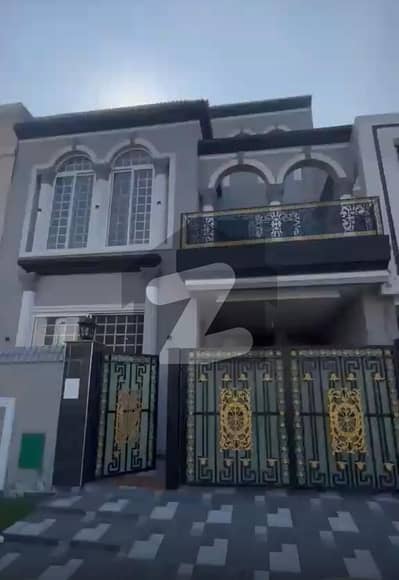 5 Marla like A brand New house in bahria orchard Lahore phase 2