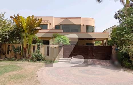Spacious House Is Available For sale In Ideal Location Of DHA Phase 1