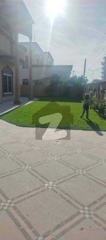 Big 2 Kanal Laxuary House Available For Rent In Cantt Avenue Society Near Tariq Road Cantt