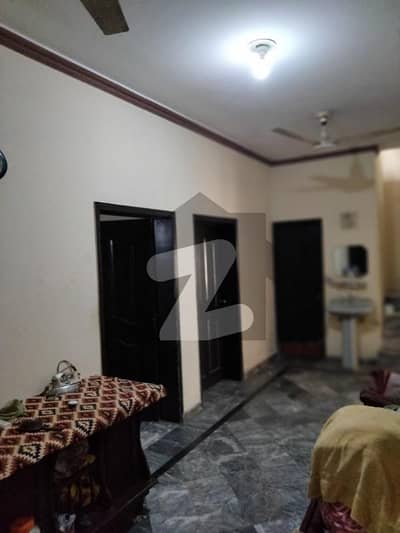جوہر ٹاؤن فیز 1 جوہر ٹاؤن,لاہور میں 3 کمروں کا 5 مرلہ بالائی پورشن 45.0 ہزار میں کرایہ پر دستیاب ہے۔