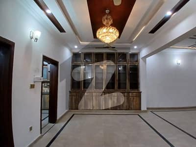 جی ۔ 14/4 جی ۔ 14,اسلام آباد میں 4 کمروں کا 5 مرلہ زیریں پورشن 1.1 لاکھ میں کرایہ پر دستیاب ہے۔