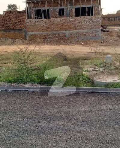 جناح گارڈنز ایف ای سی ایچ ایس,اسلام آباد میں 7 مرلہ رہائشی پلاٹ 1.0 کروڑ میں برائے فروخت۔