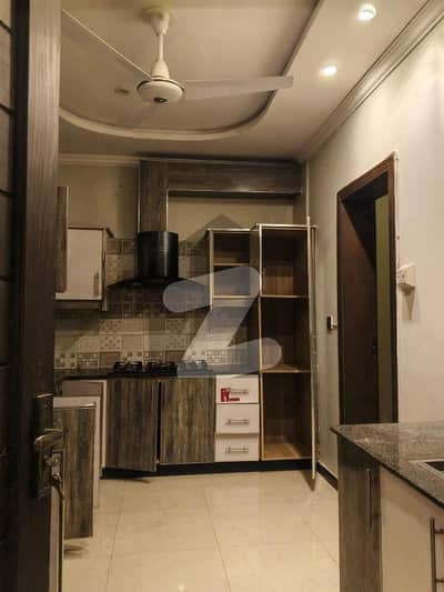 بنی گالہ اسلام آباد میں 2 کمروں کا 12 مرلہ زیریں پورشن 80.0 ہزار میں کرایہ پر دستیاب ہے۔