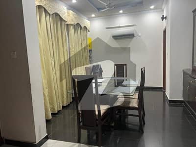 ای ۔ 11 اسلام آباد میں 9 کمروں کا 1 کنال مکان 15.5 کروڑ میں برائے فروخت۔