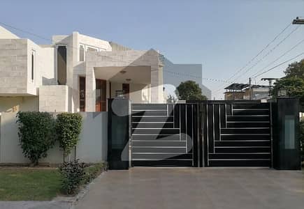 A Corner 2 Kanal House In Allama Iqbal Town Is On The Market For Sale