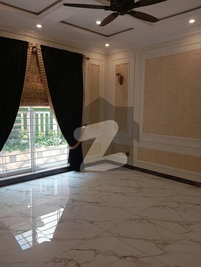 10 Marla house for sale in Valencia