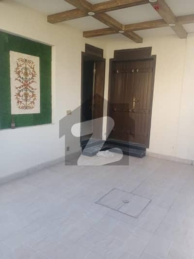 1 Kanal House For Sale In NFC
