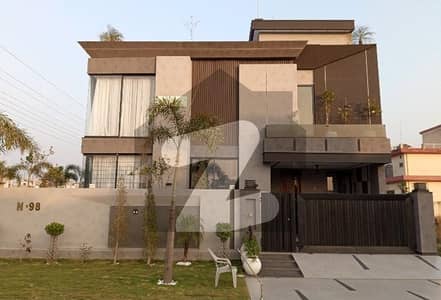 10 Marla House In Formanites Housing Scheme Is Available For Sale