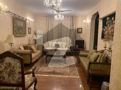 DHA Phase 3 1 Kanal Modran Dizain Fully Farnishd Lower Portion For Rent
