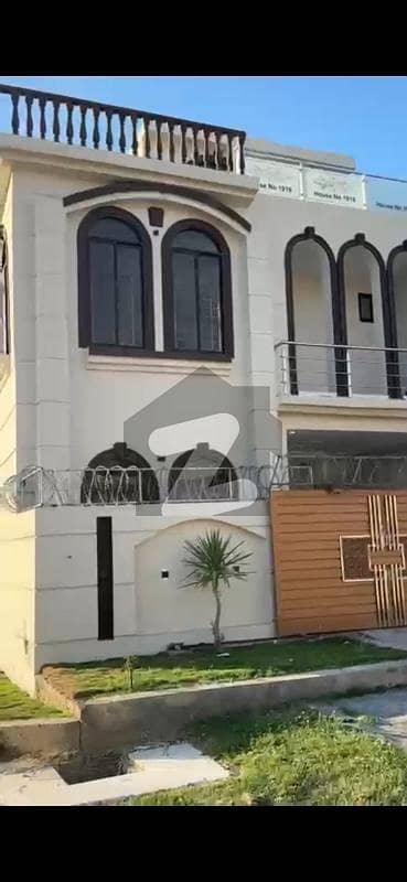 5Marla Brand New Corner House Both Side 60ft Wide Street For Sale B 17 Islamabad F Block