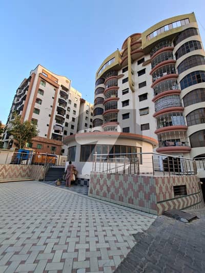 CHANCE DEAL | 4 BED LUXURY APARTMENT FOR SALE