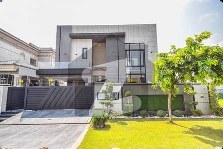 1 KANAL ELEGANT AND FULLY MAINTAINED SUPER HOT LOCATED BUNGALOW IS AVAILABLE IN THE BEST BLOCK OF DHA LAHORE.
