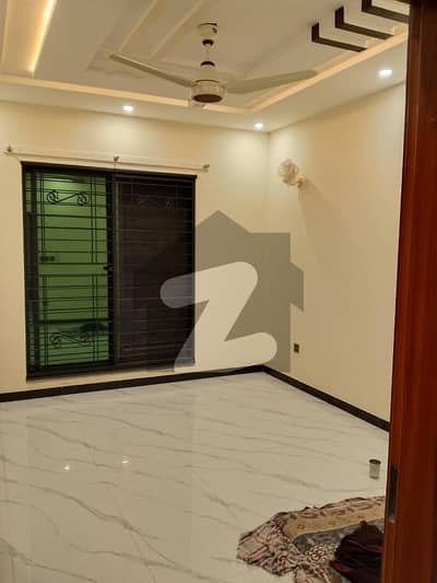 ڈی ایچ اے 11 رہبر سیکٹر 1 ڈی ایچ اے 11 رہبر,لاہور میں 2 کمروں کا 10 مرلہ بالائی پورشن 80.0 ہزار میں کرایہ پر دستیاب ہے۔