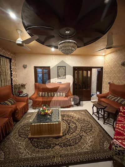 نارتھ ناظم آباد ۔ بلاک بی نارتھ ناظم آباد,کراچی میں 3 کمروں کا 14 مرلہ زیریں پورشن 1.35 لاکھ میں کرایہ پر دستیاب ہے۔