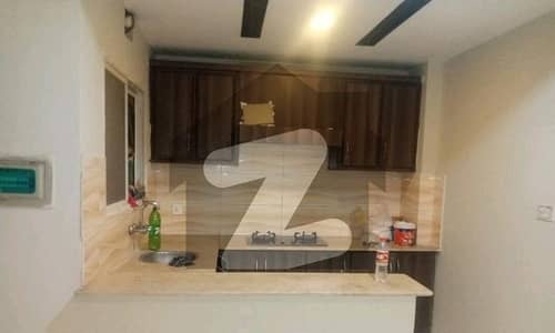 ای ۔ 11 اسلام آباد میں 3 کمروں کا 5 مرلہ فلیٹ 1.35 کروڑ میں برائے فروخت۔