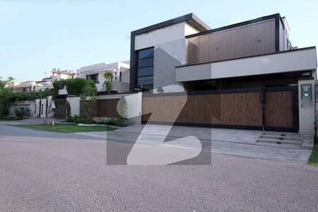 1 Kanal Used House At Good Price And Offer In DHA Phase 2