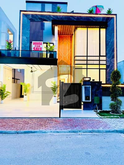 10 Marla Residential House For Sale In Gulbahar Block, Nearby Commercial Market, Mosuqe and Health Care Canter