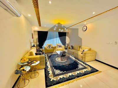 1.5 Kanal Ultra Luxurious Designer House For Sale