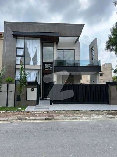 10 Marla Residential House For Sale In Hussain Block, Nearby Commercial Market, Mosuqe and Health Care Canter