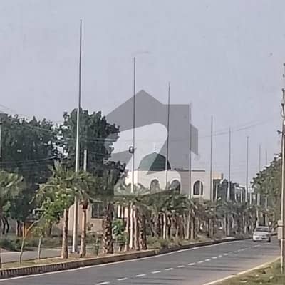 سادھوکے لاہور میں 16 مرلہ Studio عمارت 95.0 ہزار میں کرایہ پر دستیاب ہے۔