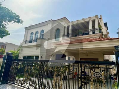 House Of 20 Marla In Wapda City - Block F For sale
