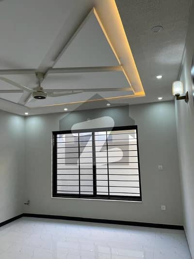 سوان گارڈن ۔ بلاک ایف سوان گارڈن,اسلام آباد میں 3 کمروں کا 1 کنال زیریں پورشن 90.0 ہزار میں کرایہ پر دستیاب ہے۔