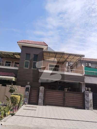 4 Bed Room House Available For Sale in Askari 11 Lahore