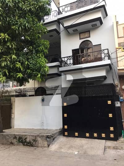 WELL MAINTAINED HOUSE WITH CLEAN AND POSH STREET