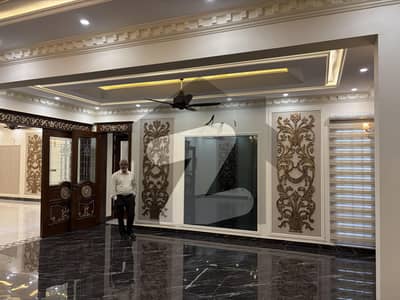 VALENCIA TOWN SPANISH STYLE MOST BEAUTIFUL LUXURY HOUSE IS AVAILABLE FOR SALE