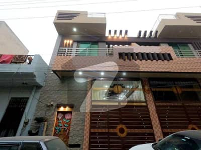 سمن آباد لاہور میں 3 کمروں کا 4 مرلہ مکان 1.9 کروڑ میں برائے فروخت۔