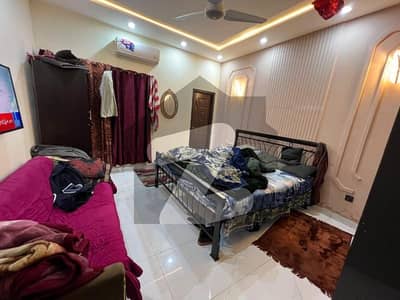 ازمیر ٹاؤن لاہور میں 5 کمروں کا 10 مرلہ مکان 2.5 لاکھ میں کرایہ پر دستیاب ہے۔