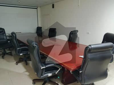 ازمیر ٹاؤن لاہور میں 1 کنال Studio دفتر 7.0 لاکھ میں کرایہ پر دستیاب ہے۔