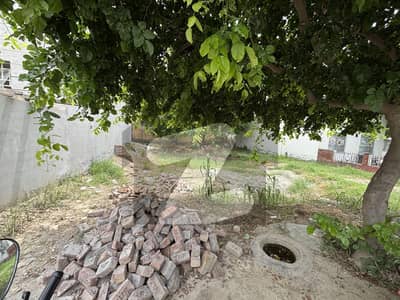 DHA RAHBAR 10 MARLA CORNER PLOT BEST LOCATION IS AVAILABLE FOR SALE