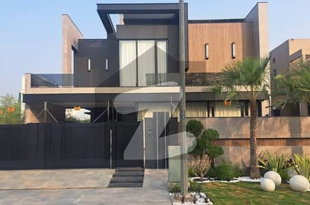 ڈی ایچ اے فیز 6 ڈیفنس (ڈی ایچ اے),لاہور میں 5 کمروں کا 1 کنال مکان 4.0 لاکھ میں کرایہ پر دستیاب ہے۔