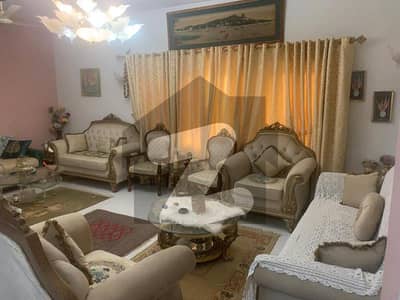 ڈی ایچ اے فیز 4 ڈی ایچ اے ڈیفینس,کراچی میں 2 کمروں کا 12 مرلہ زیریں پورشن 2.5 لاکھ میں کرایہ پر دستیاب ہے۔