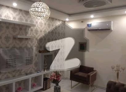 Upper Portion Of 1000 Square Feet Is Available In Contemporary Neighborhood Of Raiwind Road