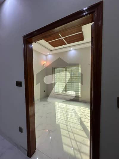 الکبیر ٹاؤن رائیونڈ روڈ,لاہور میں 2 کمروں کا 3 مرلہ بالائی پورشن 40.0 ہزار میں کرایہ پر دستیاب ہے۔