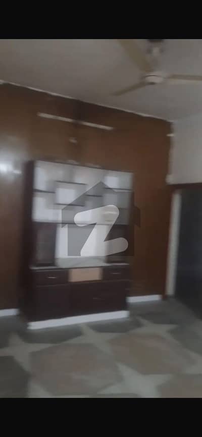 لال پل مغلپورہ,لاہور میں 5 کمروں کا 10 مرلہ مکان 1.1 لاکھ میں کرایہ پر دستیاب ہے۔