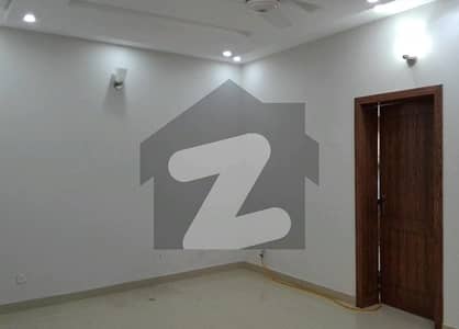 I-8/4 Upper Portion Sized 12 Marla For rent