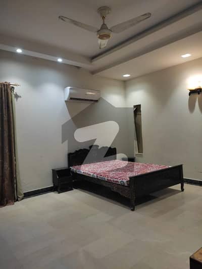 ڈی ایچ اے فیز 2 ڈیفنس (ڈی ایچ اے),لاہور میں 3 کمروں کا 1 کنال بالائی پورشن 1.1 لاکھ میں کرایہ پر دستیاب ہے۔